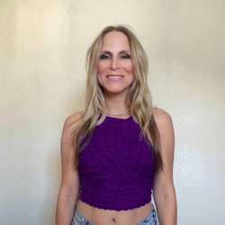 Alanna's Chat & Dating Profile