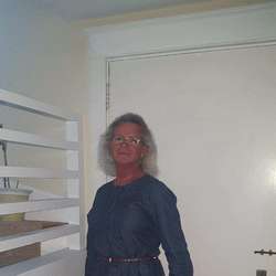 AuntConnieRotten's Chat & Dating Profile