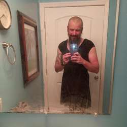 Becomingher's Chat & Dating Profile