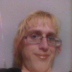 Bellaglocke's Chat & Dating Profile