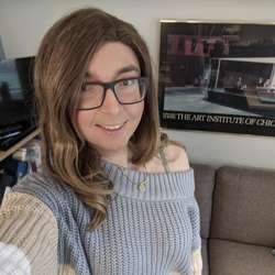 Claire28's Chat & Dating Profile