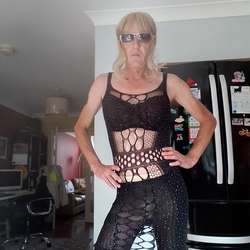 Daphne11's Chat & Dating Profile