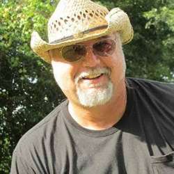 ElvisPretzel's Chat & Dating Profile
