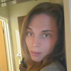 EmeraldKT's Chat & Dating Profile