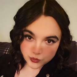 EveLove's Chat & Dating Profile