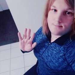 HollyTrans's Chat & Dating Profile