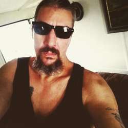 Jimmy915's Chat & Dating Profile