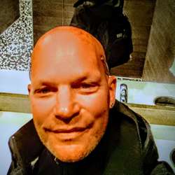 Jonnieandkendra's Chat & Dating Profile