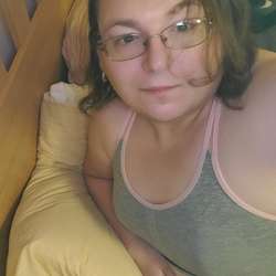 Kawaiijennitg81's Chat & Dating Profile