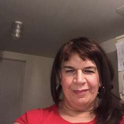 Laura456's Chat & Dating Profile