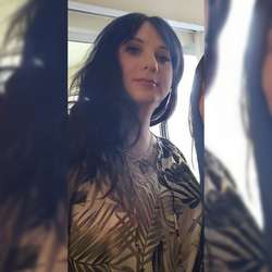 LilianaOr's Chat & Dating Profile