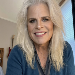 Lilly's Chat & Dating Profile