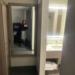 Lindsey5's Chat & Dating Profile
