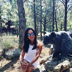 LiviaWen's Chat & Dating Profile