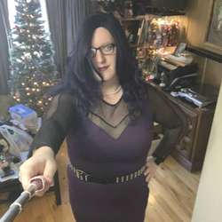 NicoleIC's Chat & Dating Profile