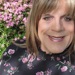 Paigelarson726's Chat & Dating Profile