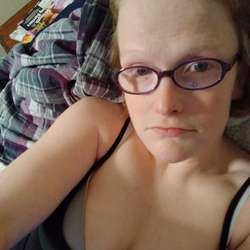 Pussey5678's Chat & Dating Profile