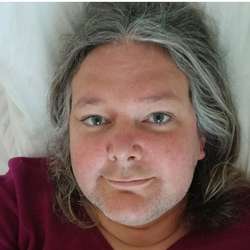 RaraTS's Chat & Dating Profile