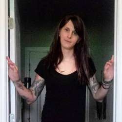 RebeccaGlenn1977's Chat & Dating Profile