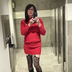 Rikki2020's Chat & Dating Profile