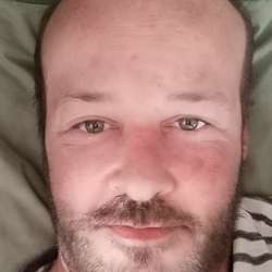 Shaun198143's Chat & Dating Profile