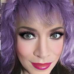StayceeGurl's Chat & Dating Profile