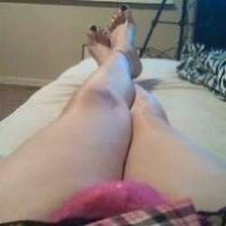 SubCrossdresser's Chat & Dating Profile