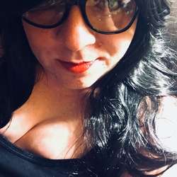 Sultrysyndy's Chat & Dating Profile