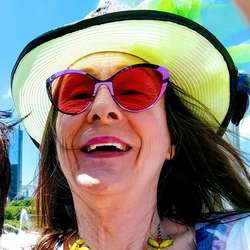 Tangerine's Chat & Dating Profile
