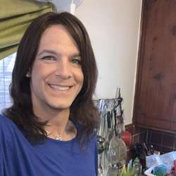 Tessaruns's Chat & Dating Profile