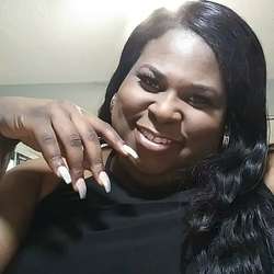 Tsjuicynikki's Chat & Dating Profile