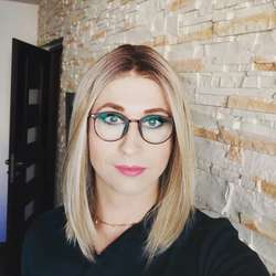 Vicki37's Chat & Dating Profile