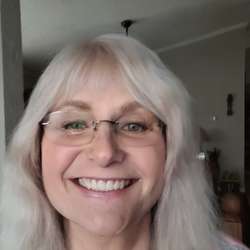 Vixen's Chat & Dating Profile
