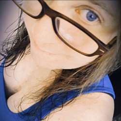 denise1984a's Chat & Dating Profile