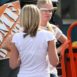 jenniwest's Chat & Dating Profile