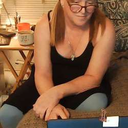kellym67's Chat & Dating Profile