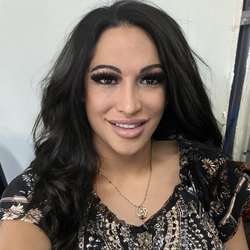 ladytracy's Chat & Dating Profile