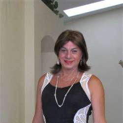 luciannav251's Chat & Dating Profile
