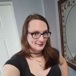 mlyna's Chat & Dating Profile