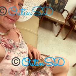 outinsd's Chat & Dating Profile