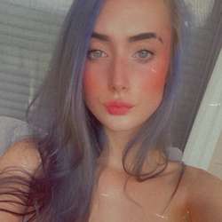prettyxbitch's Chat & Dating Profile